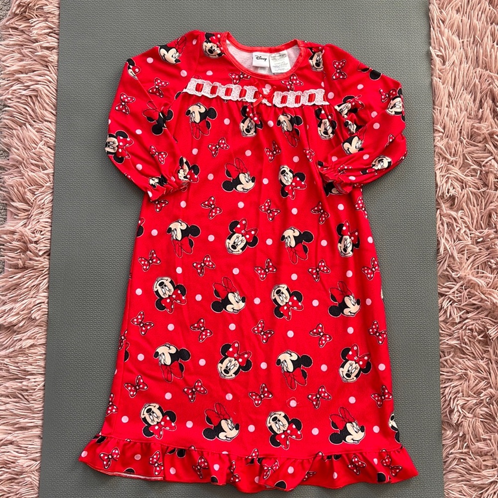 Disney little girls size 4T night gown Minnie Mouse print